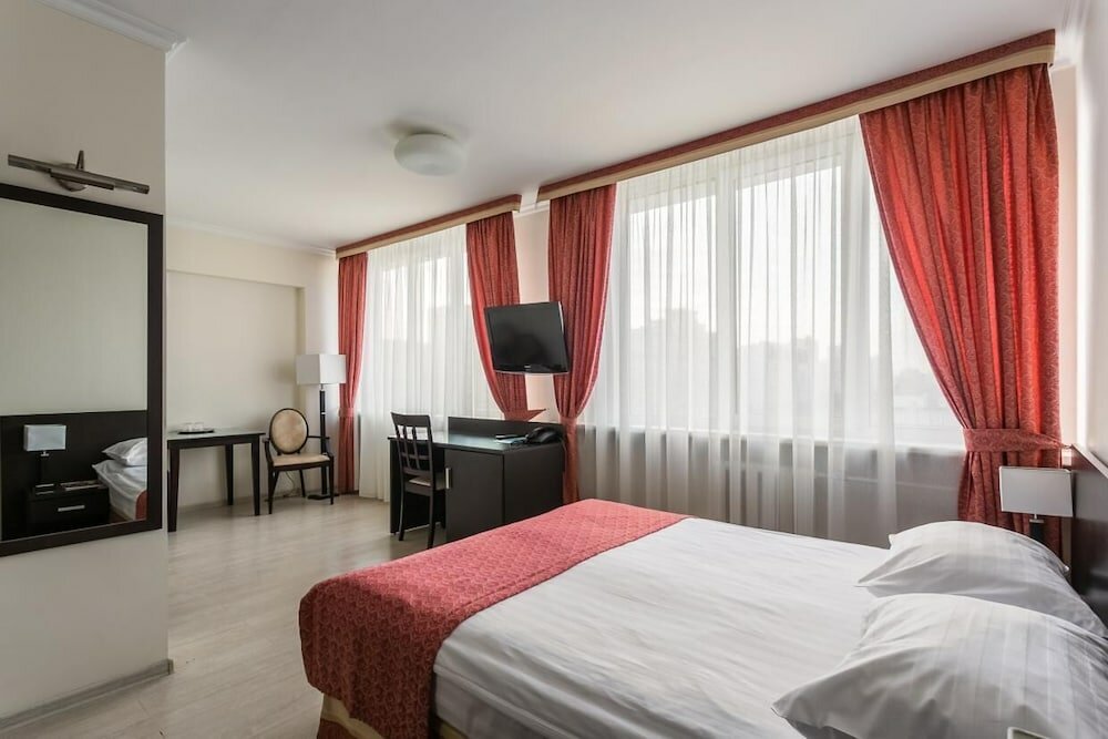 Гостиница Университетская Москва