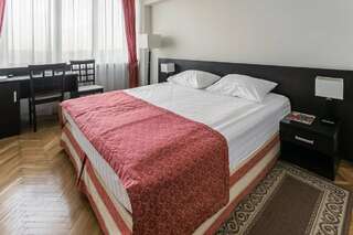 Гостиница Университетская Москва Двухместный стандарт с двуспальной кроватью-10