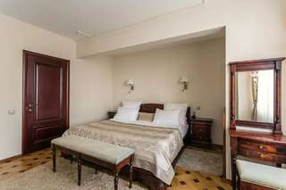 Гостиница Университетская Москва Люкс-3