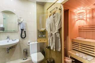 Гостиница Университетская Москва Люкс-14